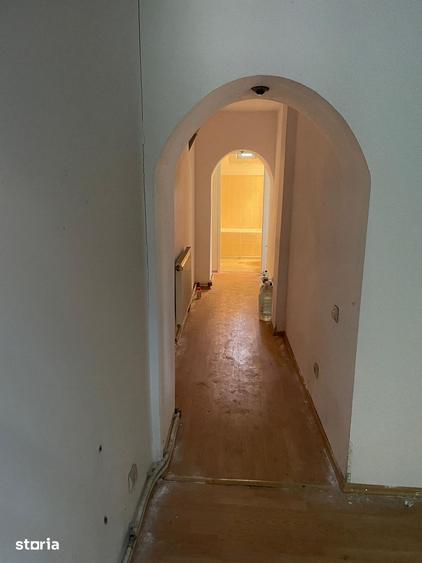 Casă cu 3 camere cu Teren 1346 Mp în Poroschia