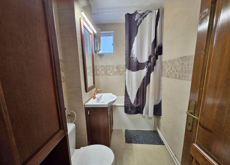 Apartament cu 2 camere semidecomandat, mobilat în Gheorgheni