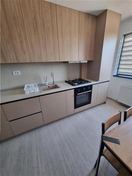 Apartament cu 2 camere decomandat, mobilat în 1 Mai
