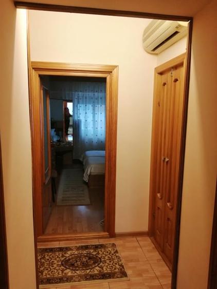 Apartament cu 3 camere decomandat în Călărași
