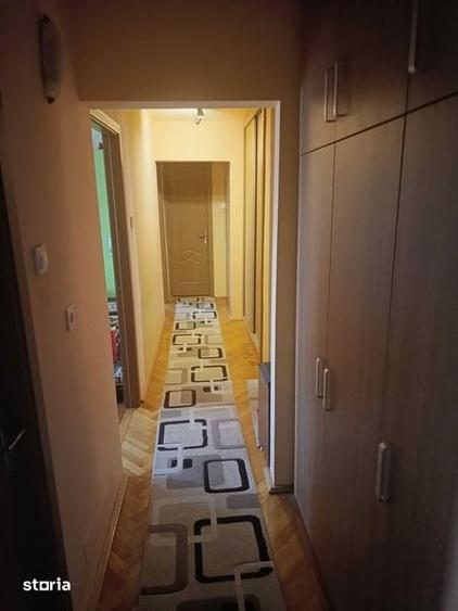 Apartament cu 4 camere decomandat în 6 Vânători
