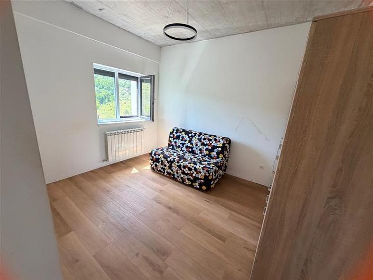 Apartament cu 3 camere decomandat, mobilat în Copou