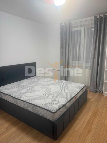 Apartament cu 3 camere decomandat, mobilat în Apărătorii Patriei