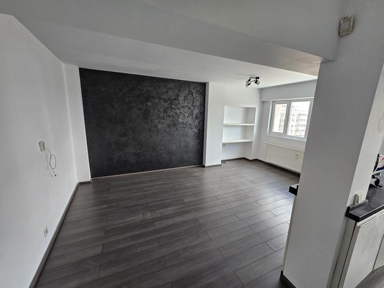 Apartament cu 4 camere în Obor