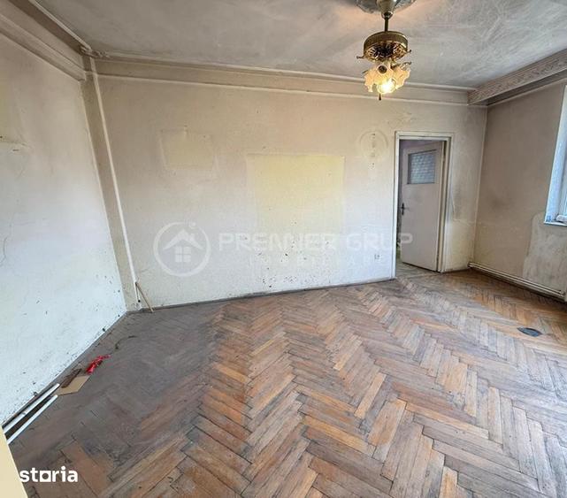 Apartament cu 2 camere nedecomandat în Tudor Vladimirescu