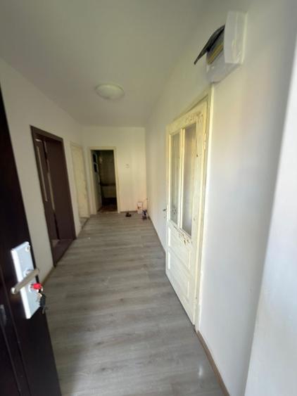 Casă cu 3 camere în Central