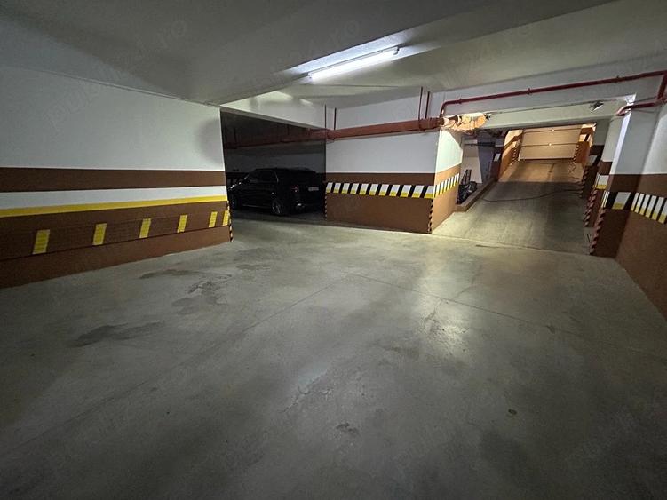 Apartament cu 3 camere decomandat în Herăstrău