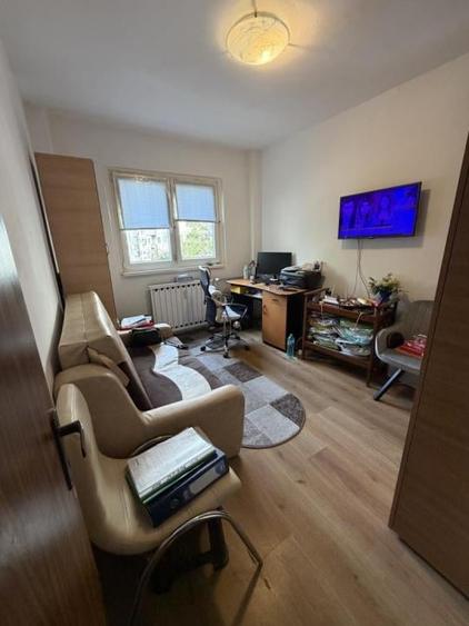 Apartament cu 4 camere în Crângași