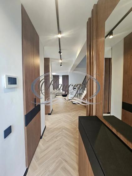 Duplex cu 4 camere cu Canalizare în Gilău