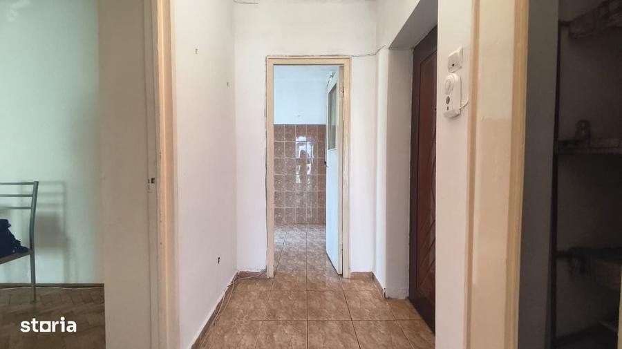 Apartament cu 4 camere în Piața Centrală