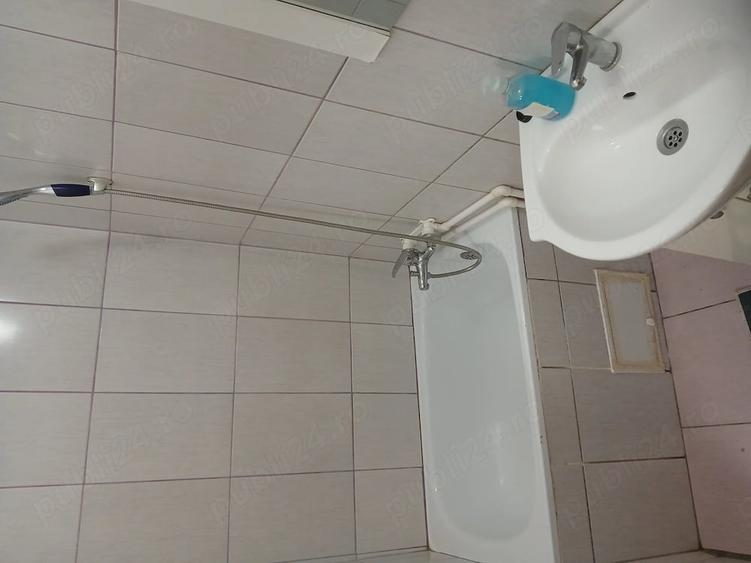 Garsonieră decomandată în CET