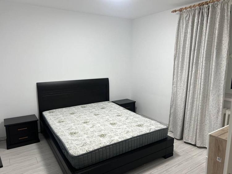 Apartament cu 2 camere decomandat în Exterior Vest