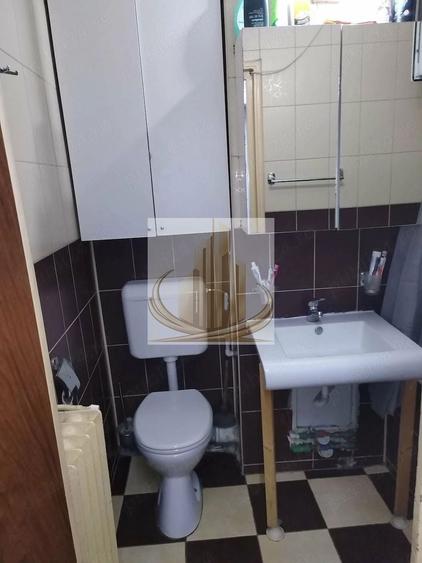 Apartament cu 3 camere decomandat, mobilat în Berceni