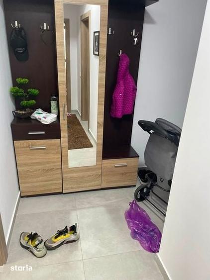 Vand apartament 2 camere/decomandat sector 5 - 5