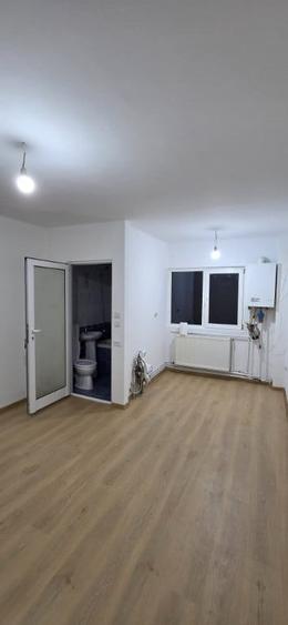 Vand apartament 1 camera, garsoniera renovata zona Aradului - 6