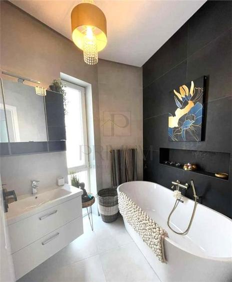 Duplex cu 4 camere cu Canalizare în Dumbrăvița