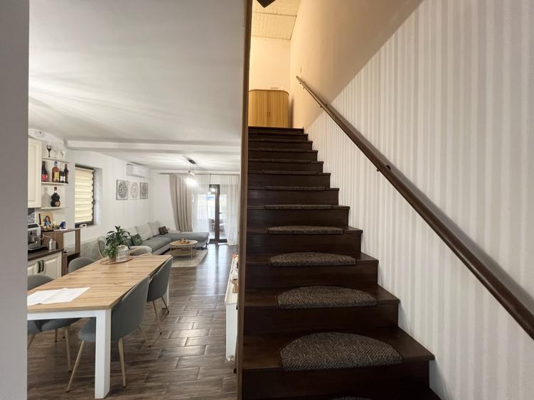 Duplex cu 3 camere cu Canalizare în Torontalului
