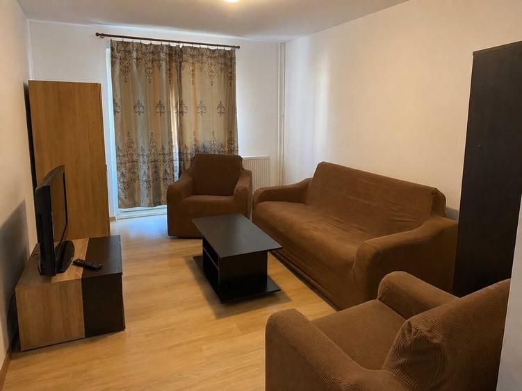 Apartament cu 2 camere decomandat în Astra