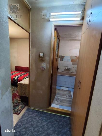 Apartament cu 3 camere decomandat în Rahova