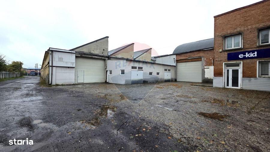 Spațiu comercial, de 2,700 mp, în Prejmer