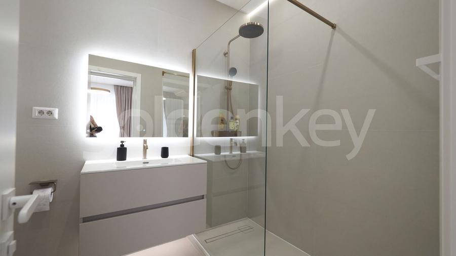 Apartament cu 4 camere decomandat, mobilat în Herăstrău