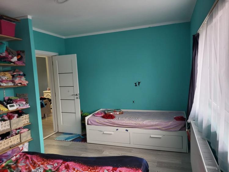 Duplex cu 5 camere cu Canalizare în Florești