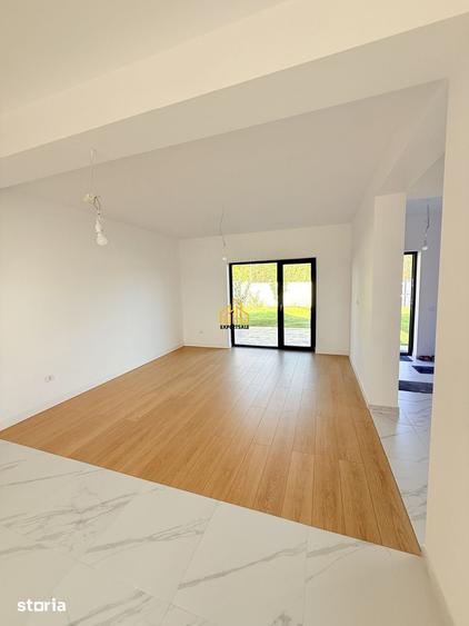 Casă cu 4 camere cu Teren 330 Mp în Clinceni