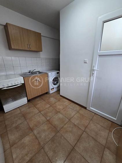 Garsonieră în Baza 3