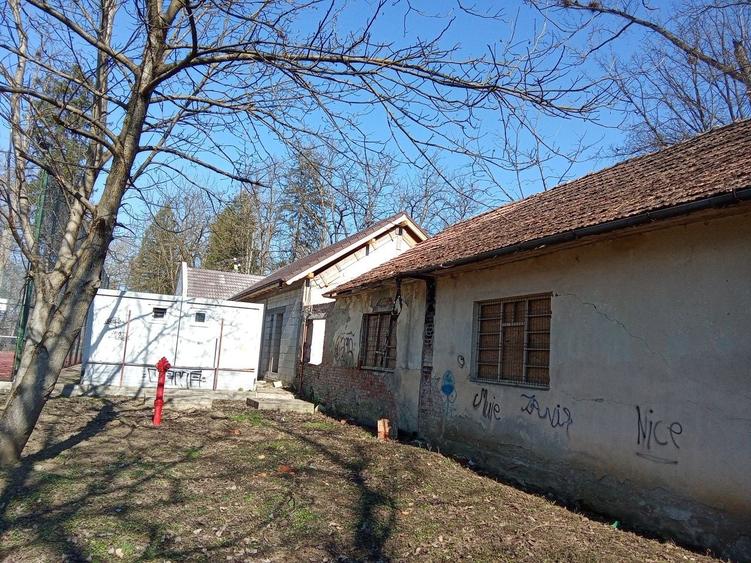 Spațiu comercial, de 409 mp, în Nicula