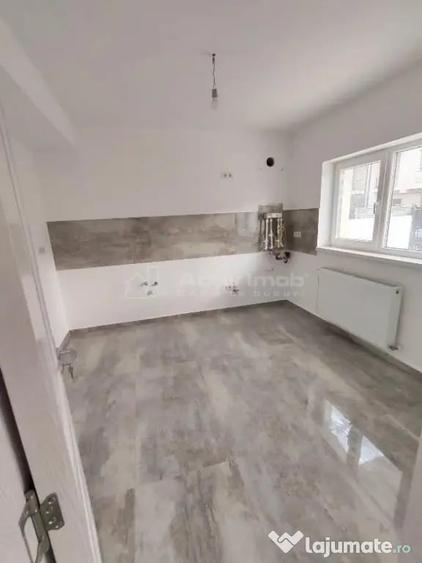 VANZARE - Casa sau SPATIU COMERCIAL - Locuinta si /sau Afa - Bucuresti (Bucuresti-Ilfov) - 12