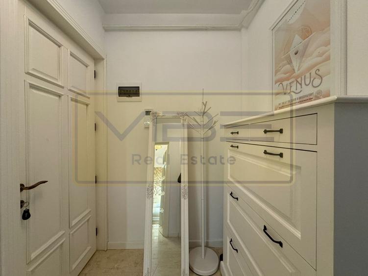 Apartament cu 2 camere semidecomandat, mobilat în Copou