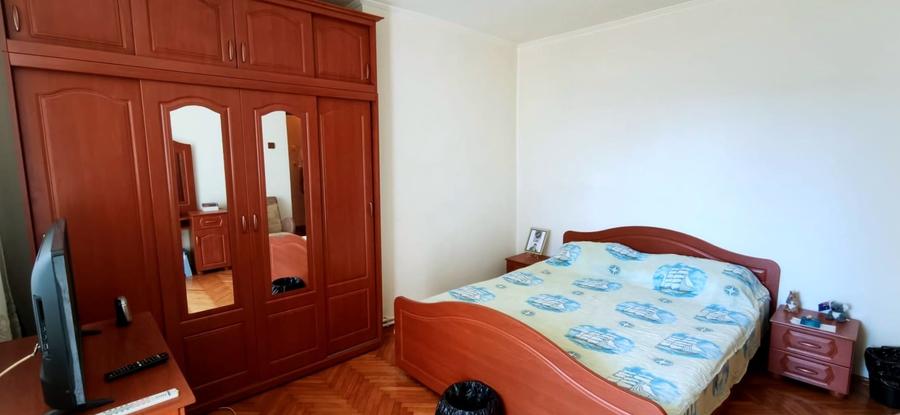 Apartament cu 3 camere decomandat în Gara