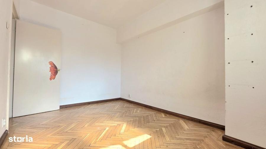 Apartament cu 4 camere decomandat în Unirii