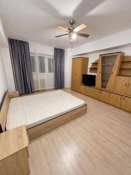 Apartament decomandat în Spitalul Județean