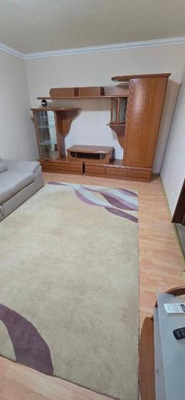 Apartament cu 2 camere decomandat, mobilat în Basarabia