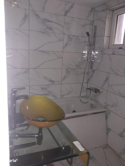 Casă cu 4 camere în Centura