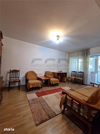 Apartament cu 3 camere decomandat în Colentina