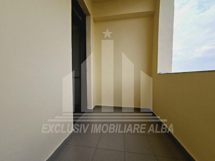 Apartament cu 3 camere decomandat, mobilat în Ampoi 3