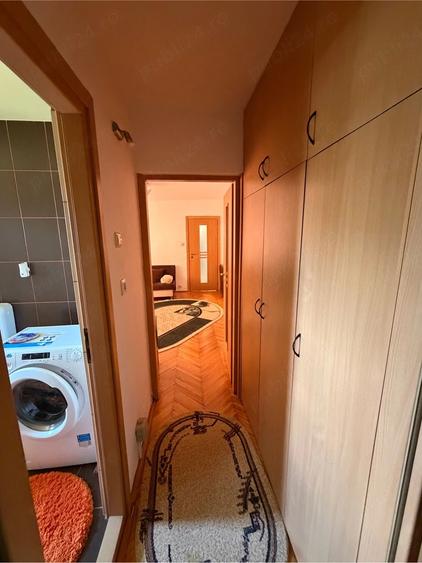 Apartament cu 2 camere semidecomandat, mobilat în Micălaca