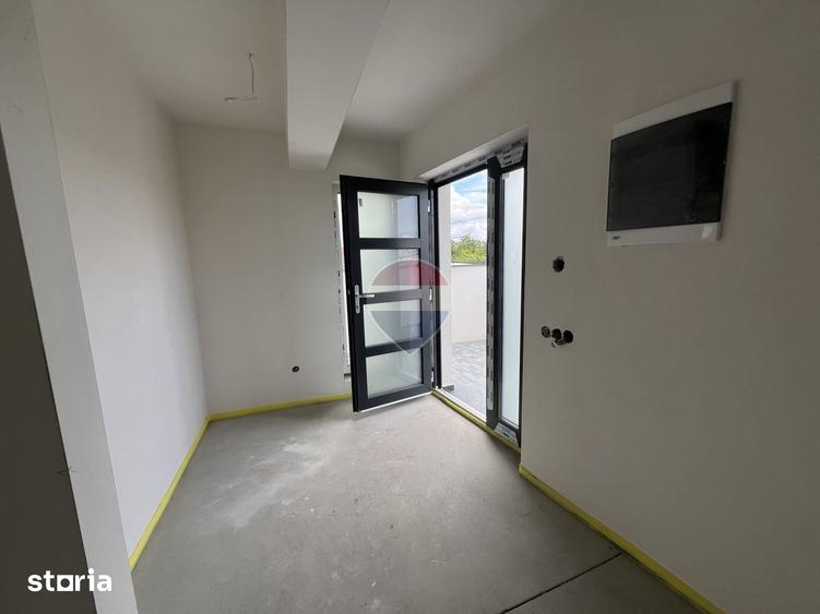 Casă cu 4 camere cu Teren 600 Mp în Țiglari