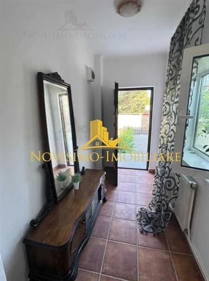 Casă individuală cu 6 camere cu Teren 2000 Mp în Central