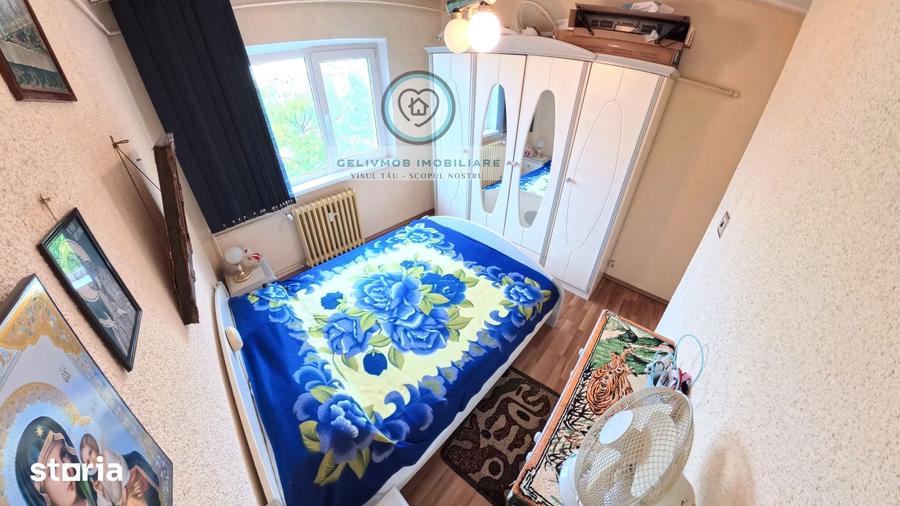 Apartament cu 3 camere decomandat în Malu Roșu