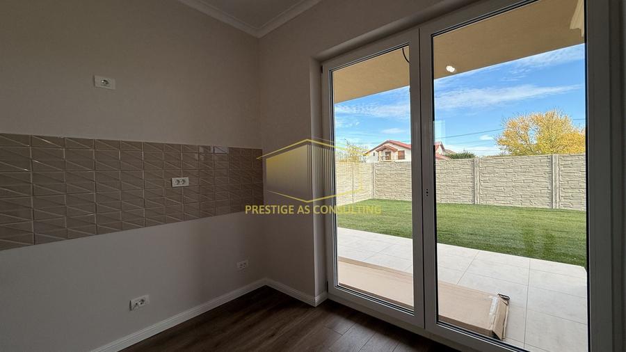 Duplex cu 3 camere cu Canalizare în Moșnița Nouă