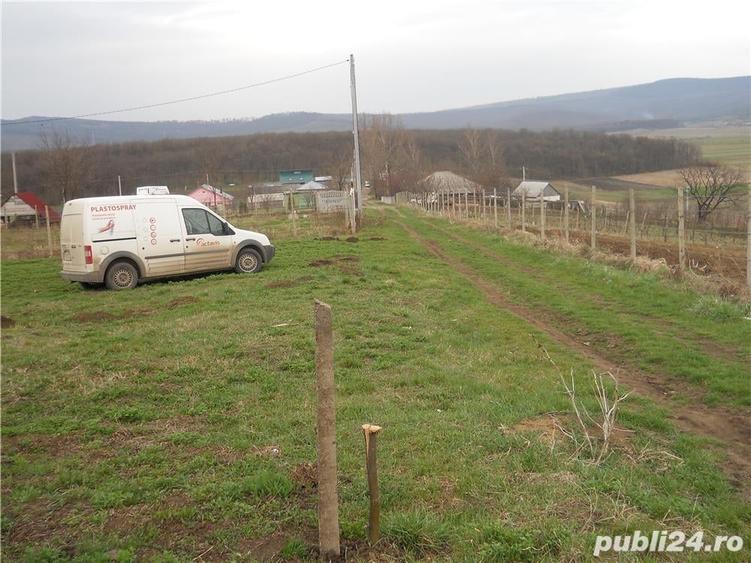 Teren de 4900 mp, în Central