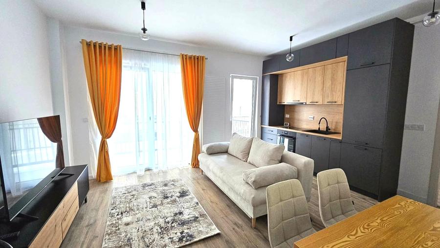 Apartament cu 2 camere decomandat în Central