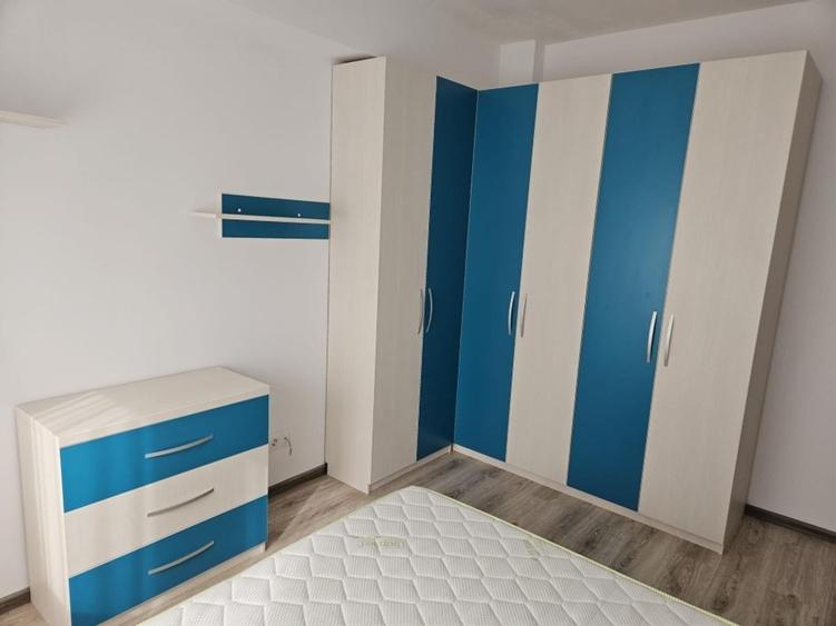 Apartament cu 2 camere semidecomandat în Berceni