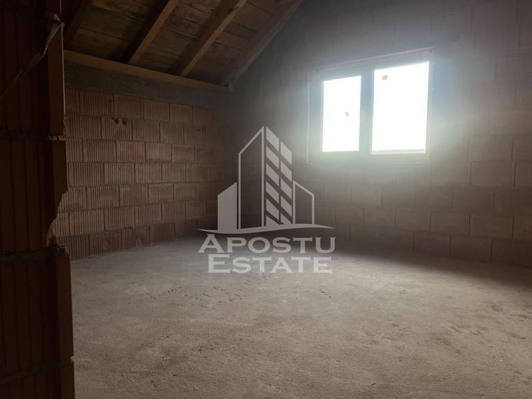 Casa individuala la rosu, teren 700mp, Giarmata - 14