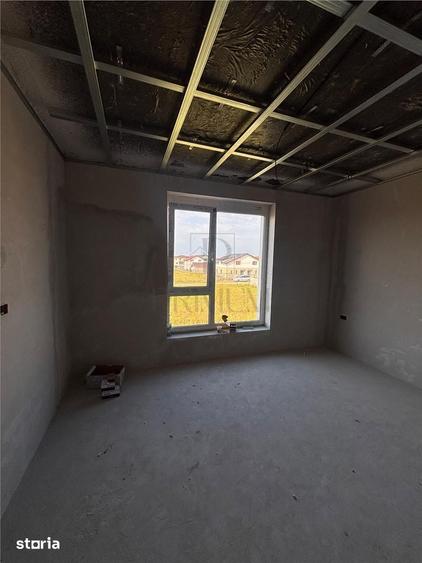 Casă cu 4 camere cu Teren 300 Mp în Central