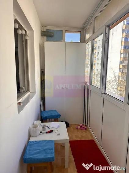 Apartament cu 3 camere decomandat în Rahova