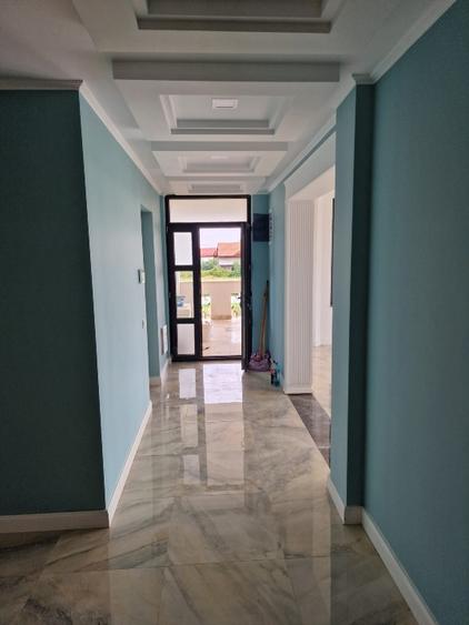 Apartament cu 5 camere decomandat în Central